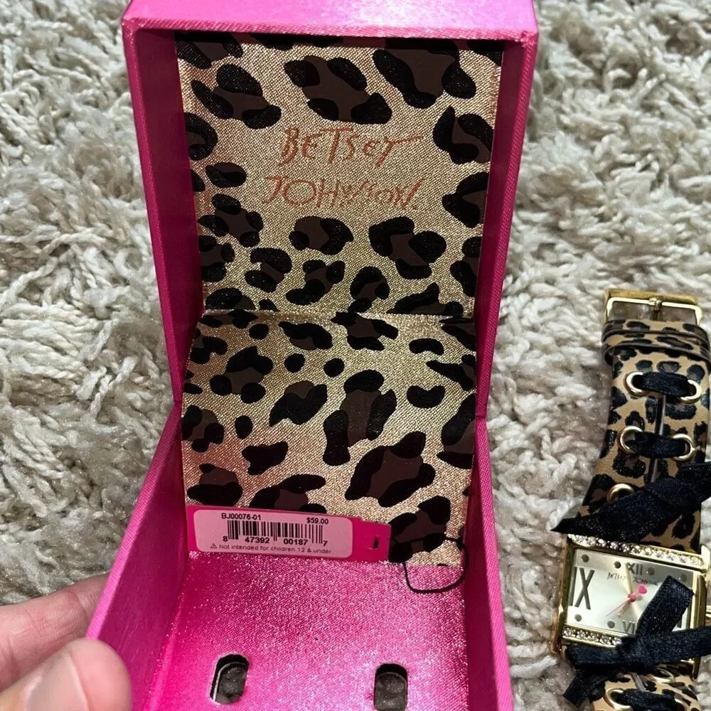 Betsey Johnson Large Square Faced Gold Tone Women’s Quartz Watch Cheetah Print B